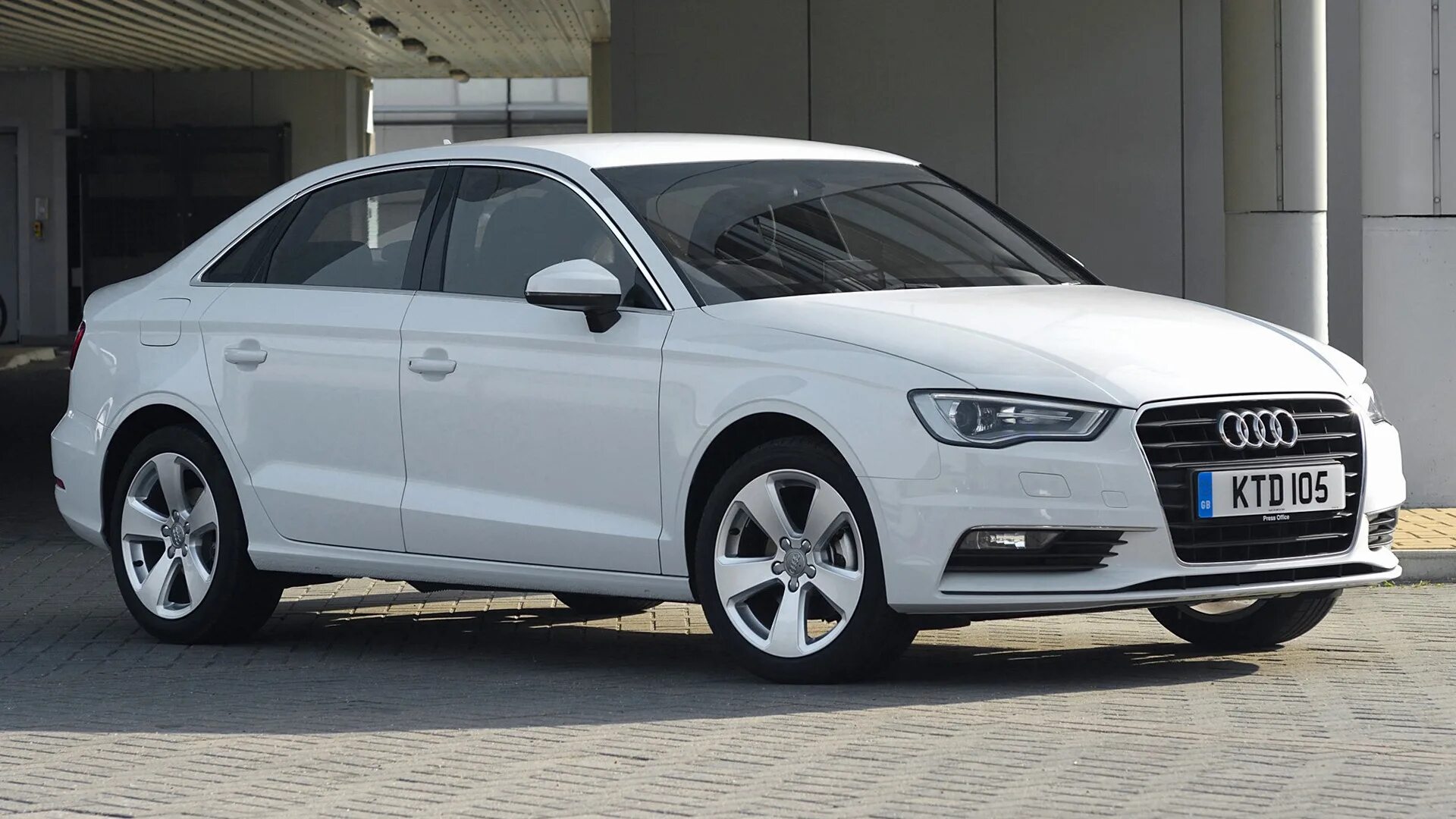 Ауди а3 2013 года. Audi a3 8v седан. audi a3 saloon. audi a3 8v 2013. a3 tfsi audi 2013.