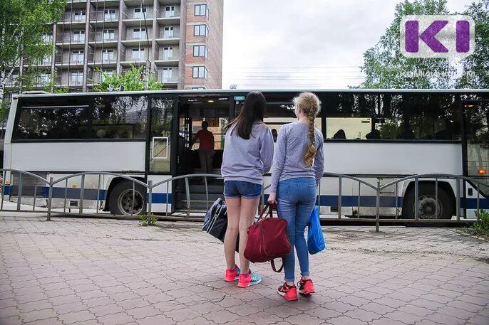 200 дол. В Рязани автобус переехал женщину. Маршрутки Иркутск. Люди привыкшие к транспорту.