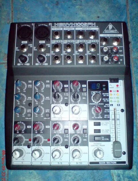 Behringer xenyx 1002sfx. Xenyx 1002fx. behringer xenyx 1002. behringer 1002fx блок питания. behringer 1002fx серийный номер.