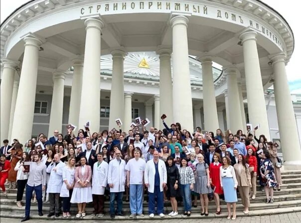 Студенты медики. Астрахань ординатура. Студенты медики. Учеба в медицинском. Астраханский гму ординаторы.