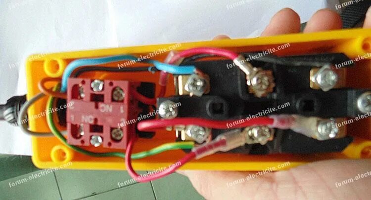 JDNN Waterproof Electric Crane Pushbutton Switches Industrial Hoist Switch LA137