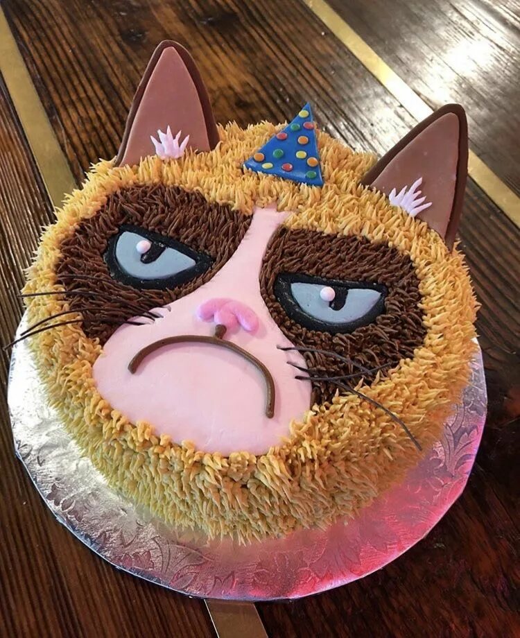 Grumpy cat birthday cake Pasteles divertidos, Cumpleaños del gato gruñón, Pastel
