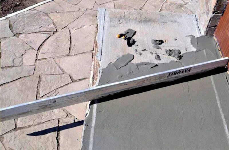 Свп для кафеля. Разметка под плитку. Маячки для плитки. Маячки для укладки плитки. Выравниватели плитки 2мм.