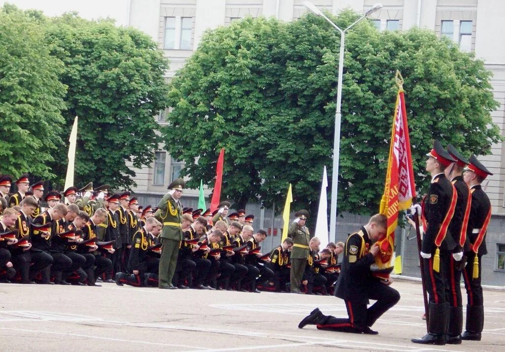 Минское суворовское училище. Минское Суворовское военное училище.