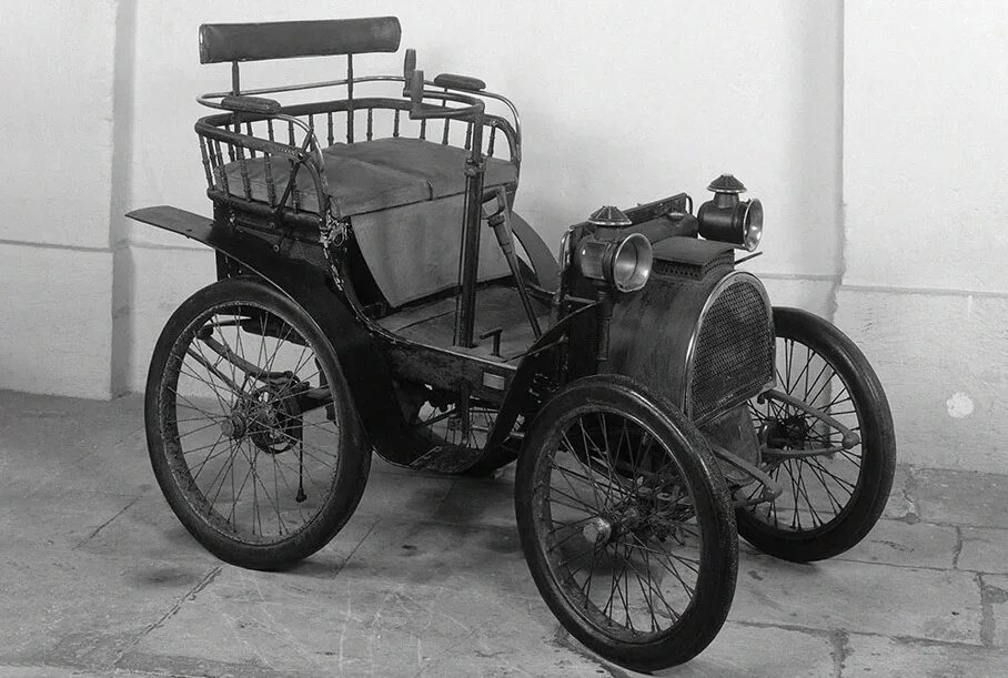 Автомобиль opel 1899. Электромобиль lohner porsche. Ford model 1. Opel lutzmann 1899. Бенц моторваген 1894.