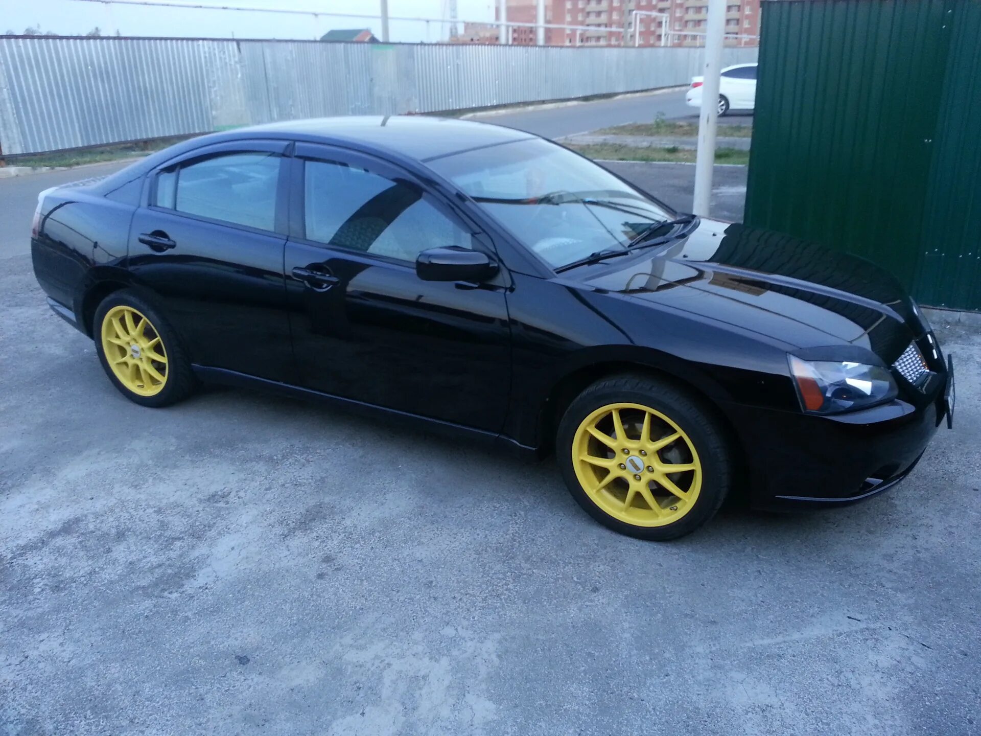Диск галант 9. Mitsubishi galant 9. galant 9 r19. галант 9 на 18 дисках. диски галант 9.