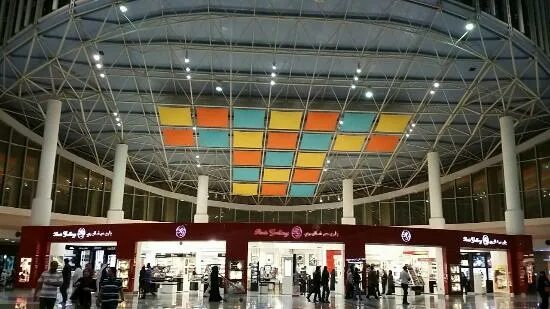 Манар молл рас аль. Манар молл в рас аль хайма магазины. manar mall оаэ. рас эль хайма торговые центры. al hamra mall торговый центр.
