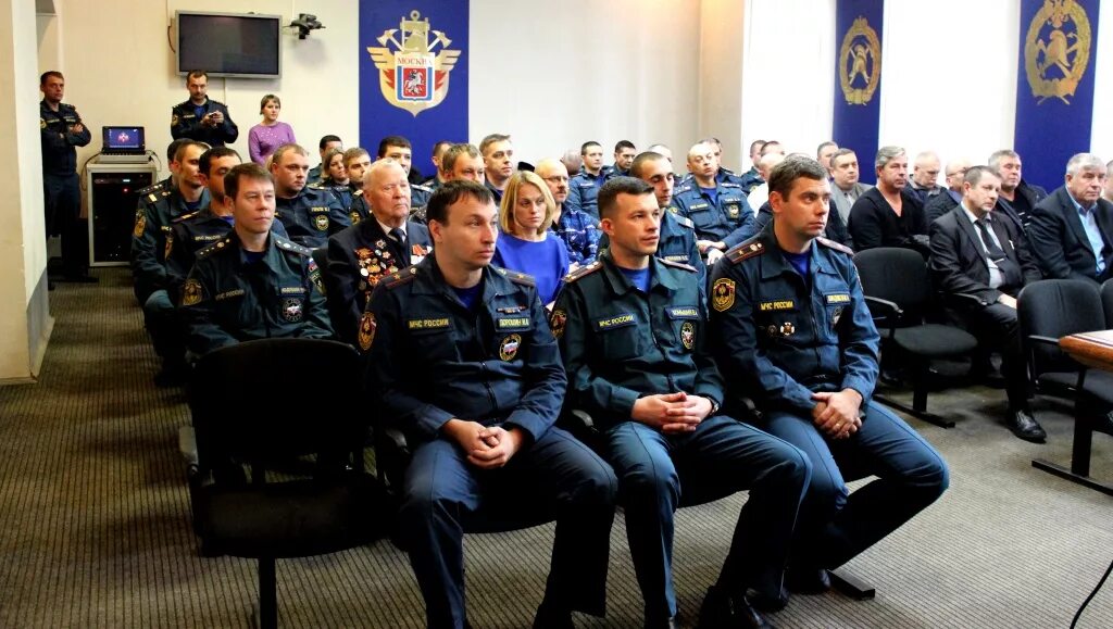 Мчс вао москва. 5 псч вао. Пожарный. Правоохранительные органы мчс. Начальник гу мчс по москве.