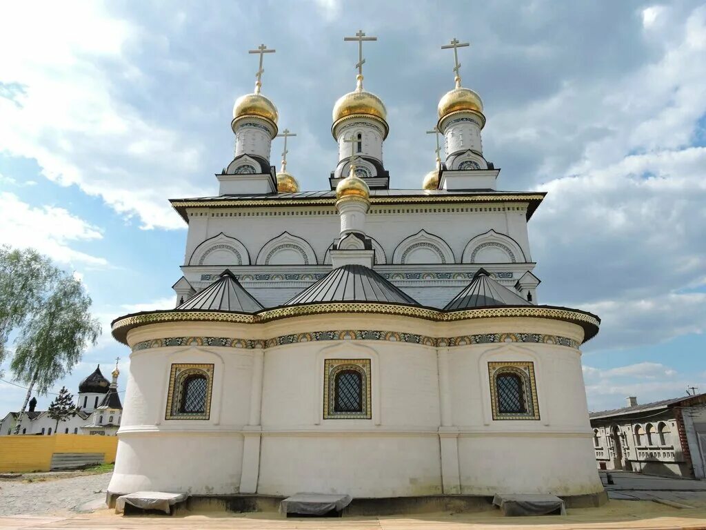 Михайловская слобода раменском городском. Михайловская Слобода храм. Храм Архангела Михаила Михайловская Слобода. Михайловская Церковь Москва. Храм Архангела Михаила Михайловска.