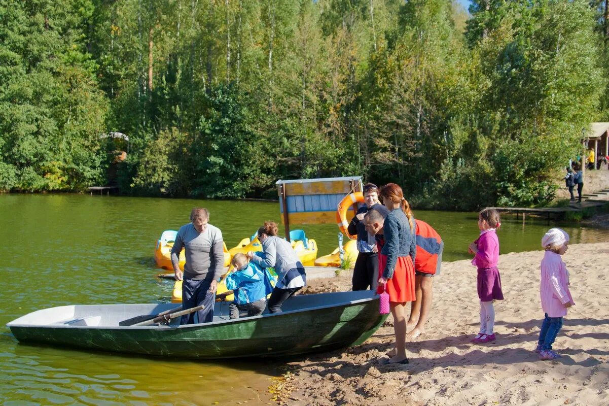 Отрада отдых брянск. Отрада Брянск. Озеро Отрада Брянск. Парк отель Отрада Брянск. Отрада Мордовия.