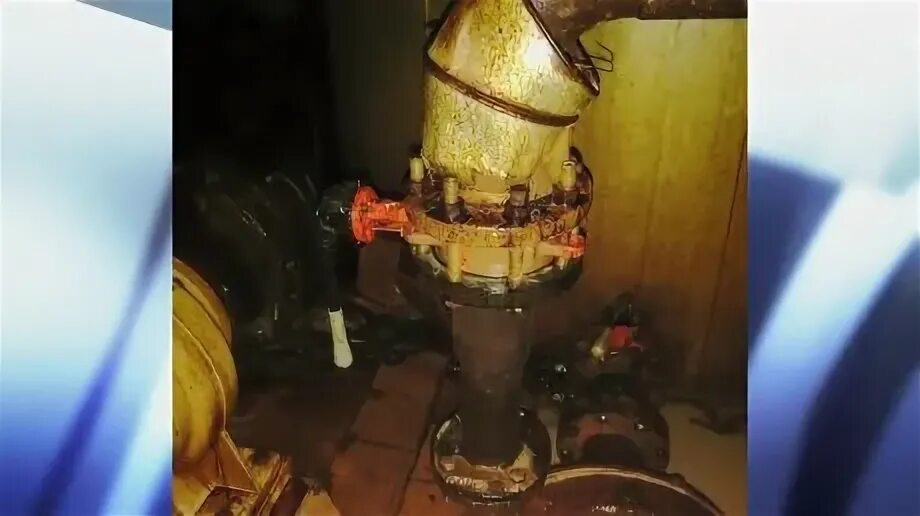 Чп в городе елец авария 17 августа 2014 года. Чп на сахарном заводе. Елец камаз провалился. Сахарный завод елец. Директор сахарного завода каменка.