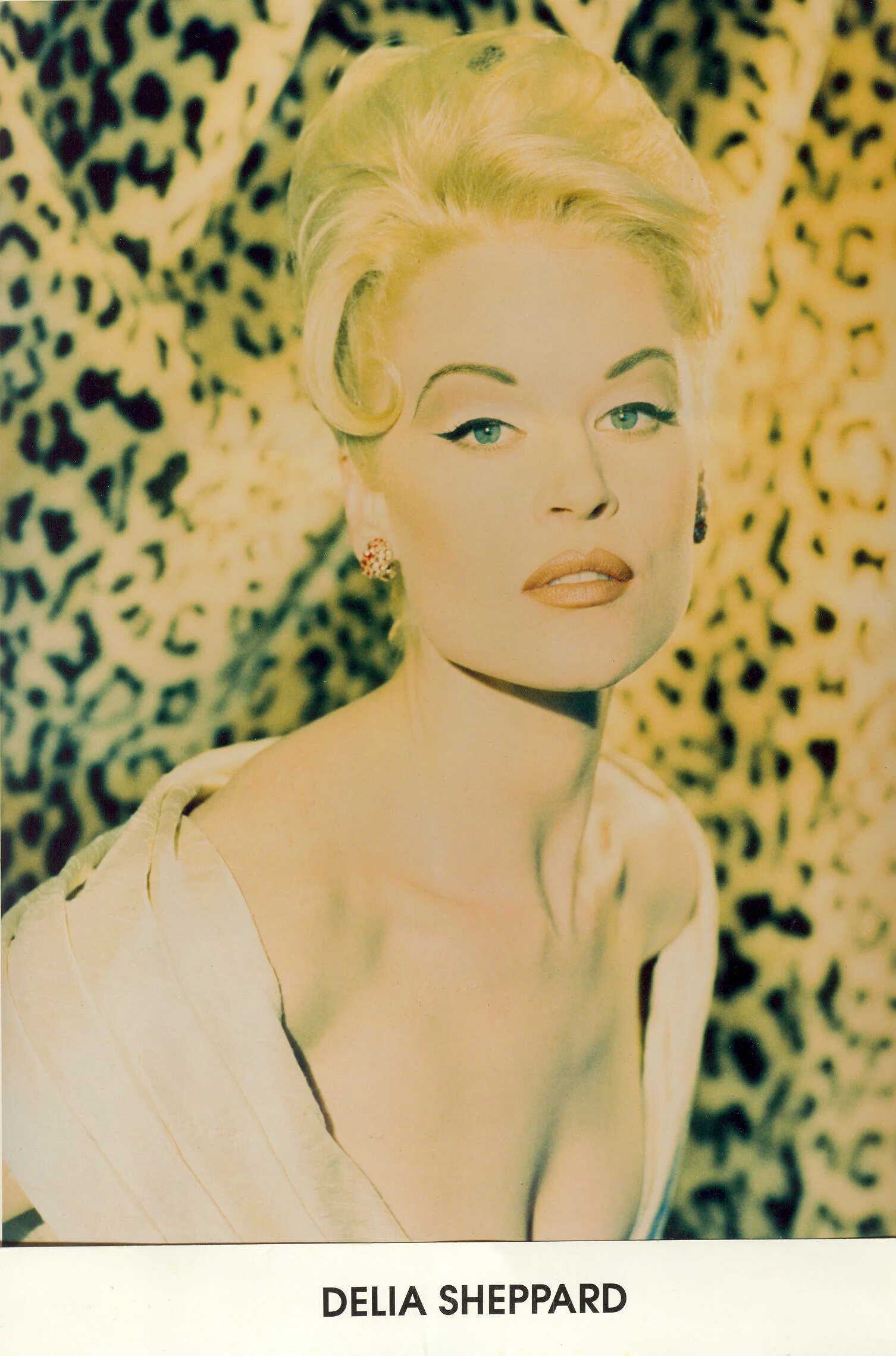 Делия шеппард рокки 5. Делия шеппард. Делия шеппард. Делия шеппард рокки. Делия шеппард.