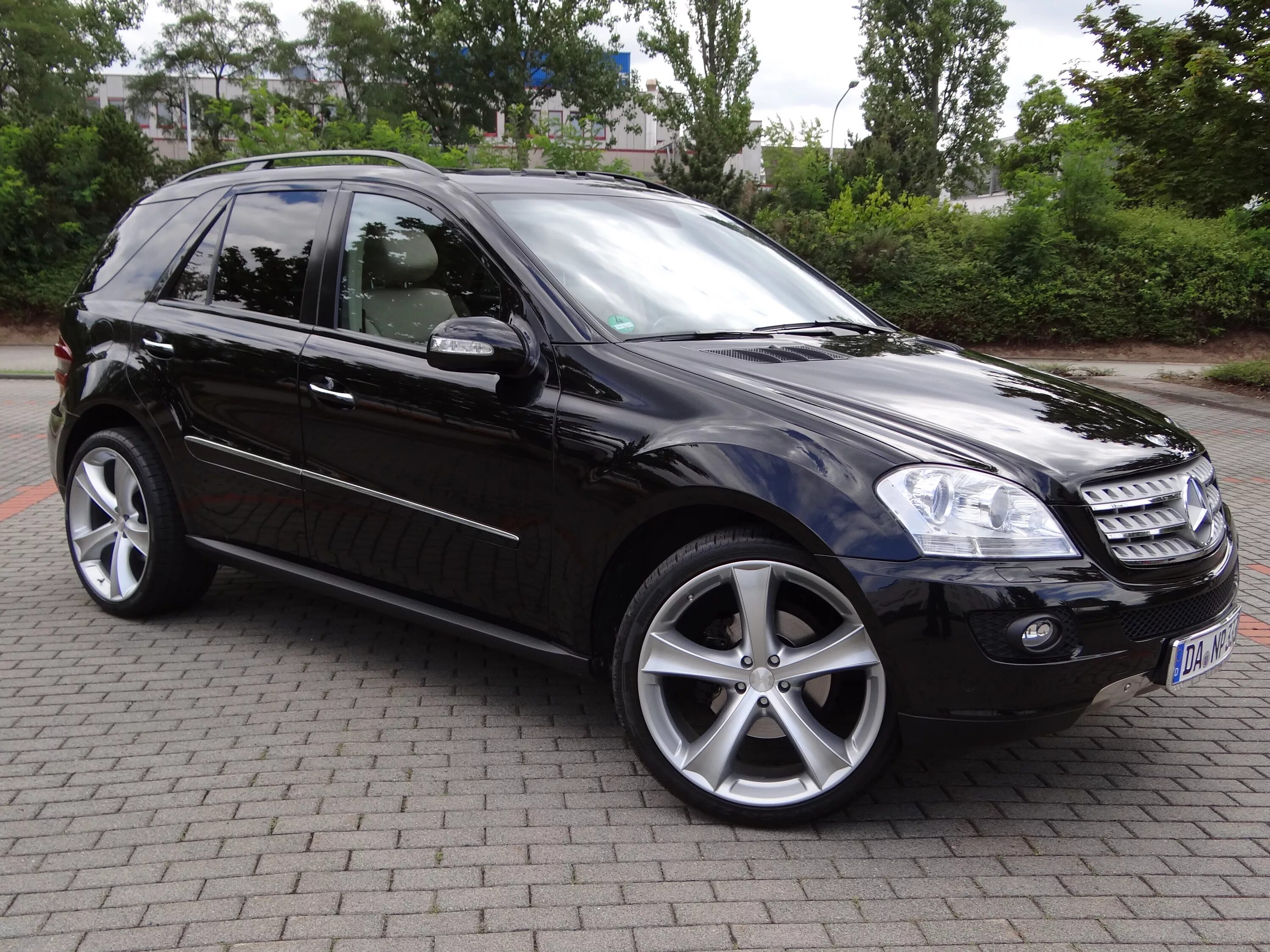 Ml 164. Mercedes ml 164. mercedes w164 ml 164. mercedes ml 164 кузов. mercedes ml 320 w164.