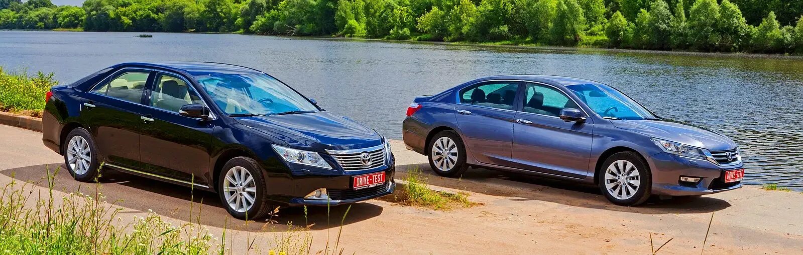 Тест драйв камри. Honda Camry 40. Honda Accord или Тойота Камри. Toyota Camry vs Honda Accord 8. Honda Accord vs Toyota Camry.