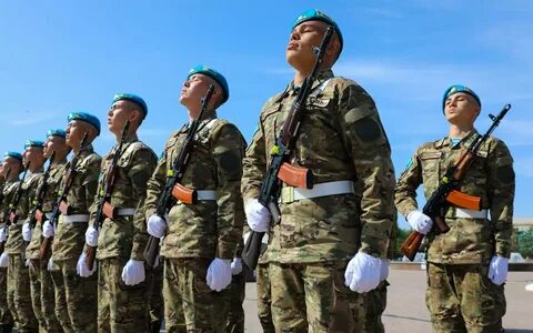 Мен көршімнің үйіне барып оны сиқыдым.