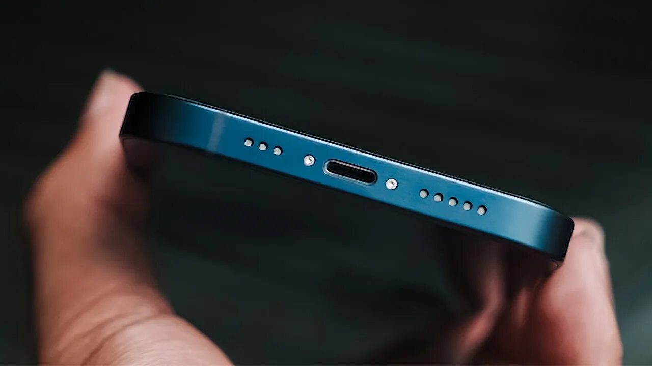 Iphone 15 зарядка type-c. Мощность зарядки айфон 15 про. Мощность зарядки айфон 15 про. Зарядка iphone. Iphone 15 зарядка type-c.