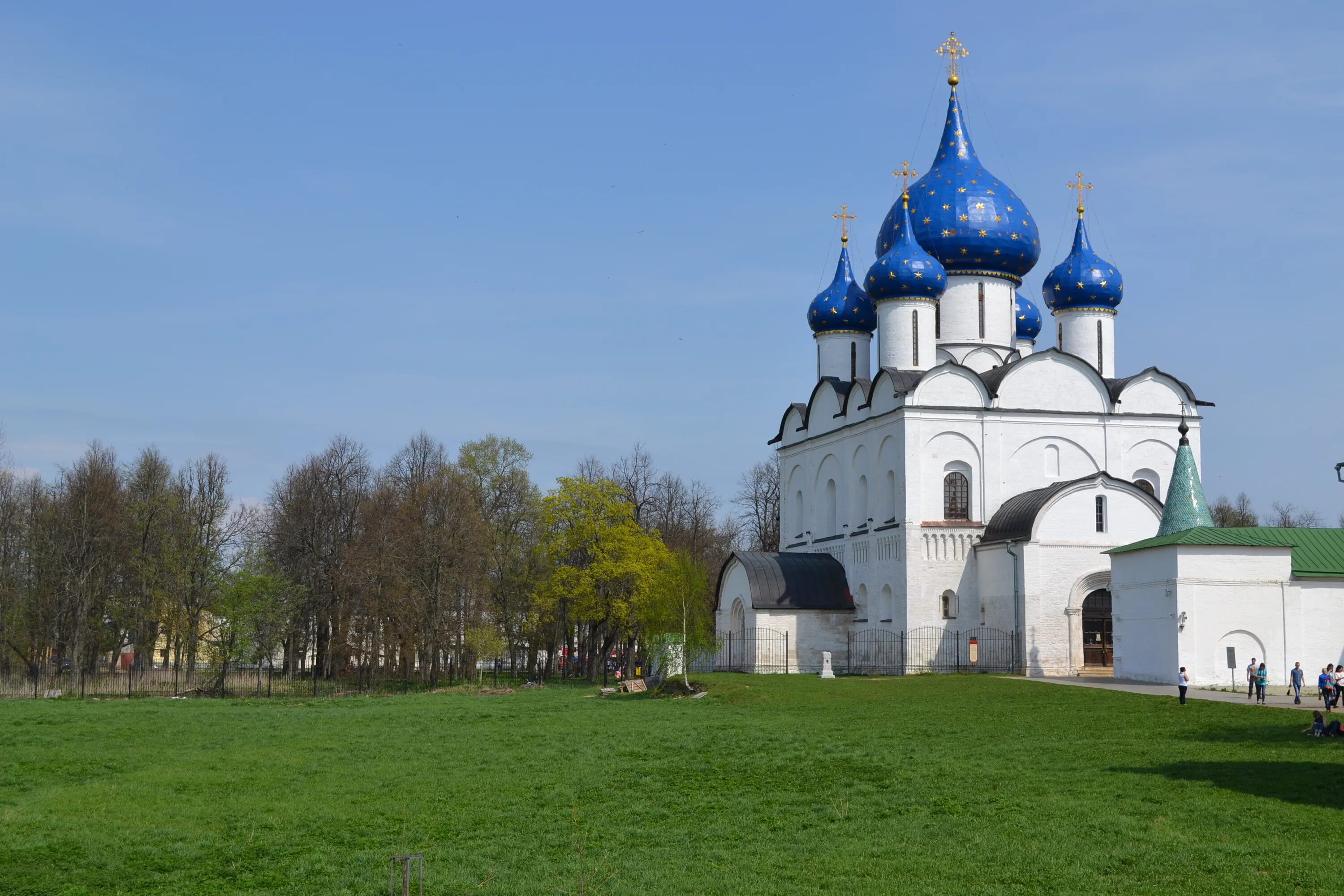 Суздальский Кремль. Суздальский Кремль достопримечательности Суздаля. Суздаль белокаменные палаты.