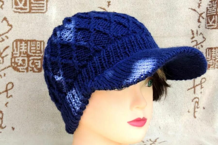 Шапка с козырьком спицами. Вязаная кепка с козырьком. вязаная шапочка с козырьком. вязаная кепка с козырьком женская спицами. вязаные кепки женские спицами.