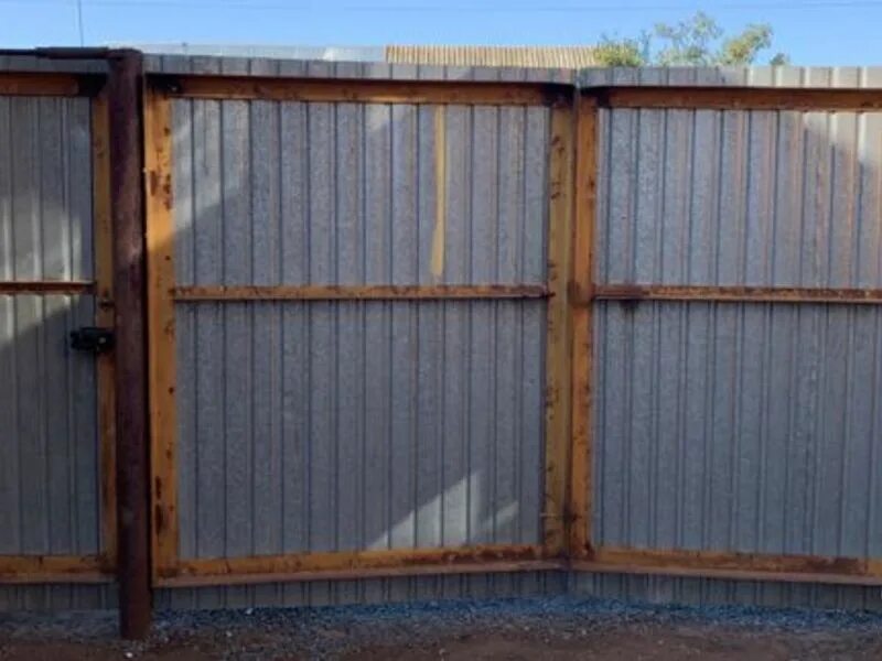 ворота авито. дверь б у на воротах. ворота железные бу. вороты б у. ворота чеченская республика.