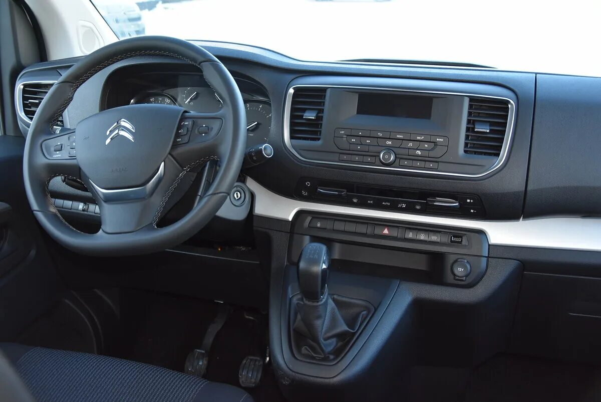 Citroen spacetourer xl i. Ситроен спейс турер ошибка. Ситроен спейс турер ошибка. Ситроен спейс турер. Citroen spacetourer панель приборов.