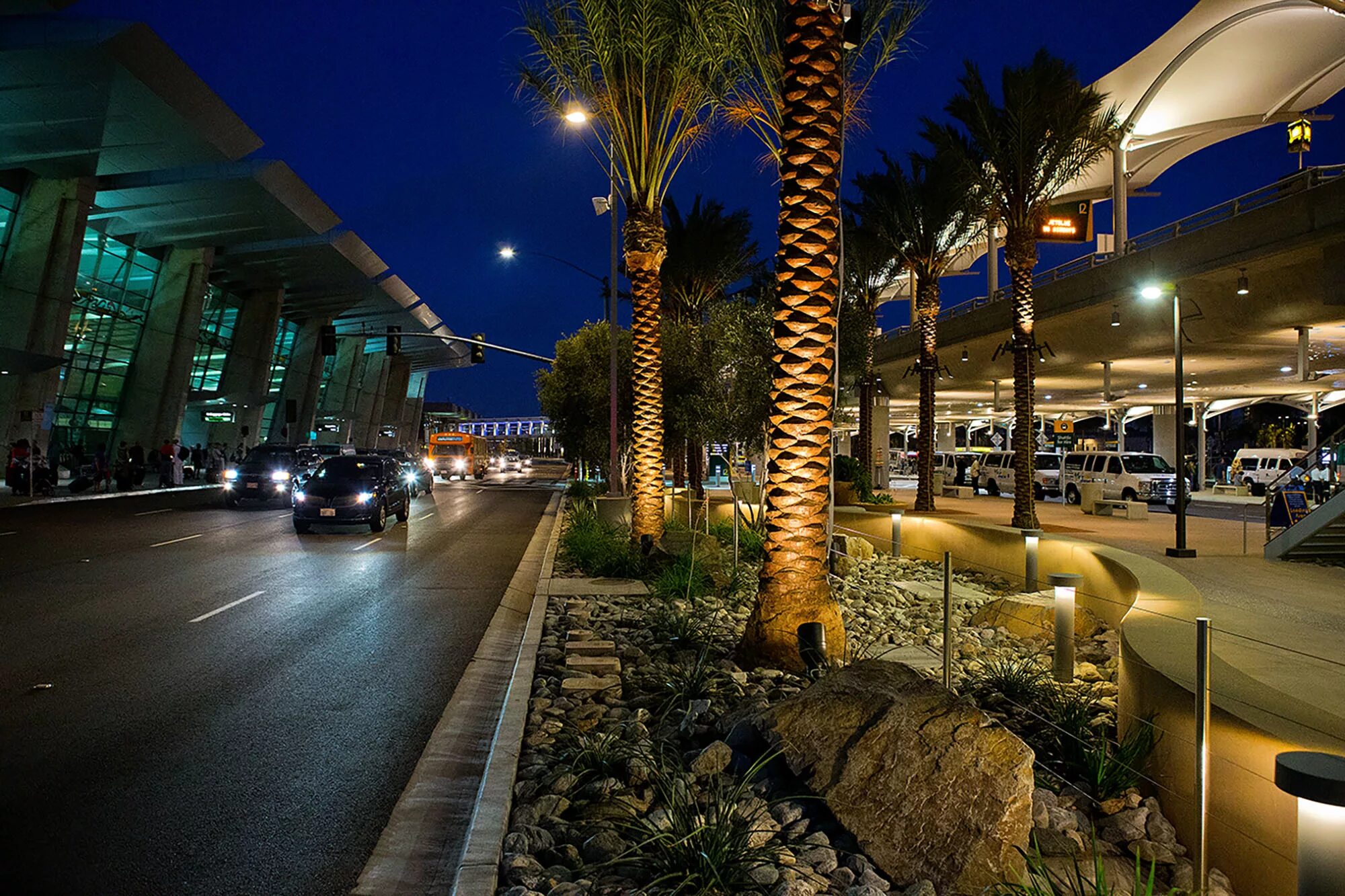 San Diego Airport. Аэропорт Сан Диего. Сан Диего Линдберг (San). Сан-Диего Железнодорожный вокзал.