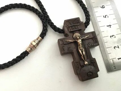 Деревянные золотые кресты