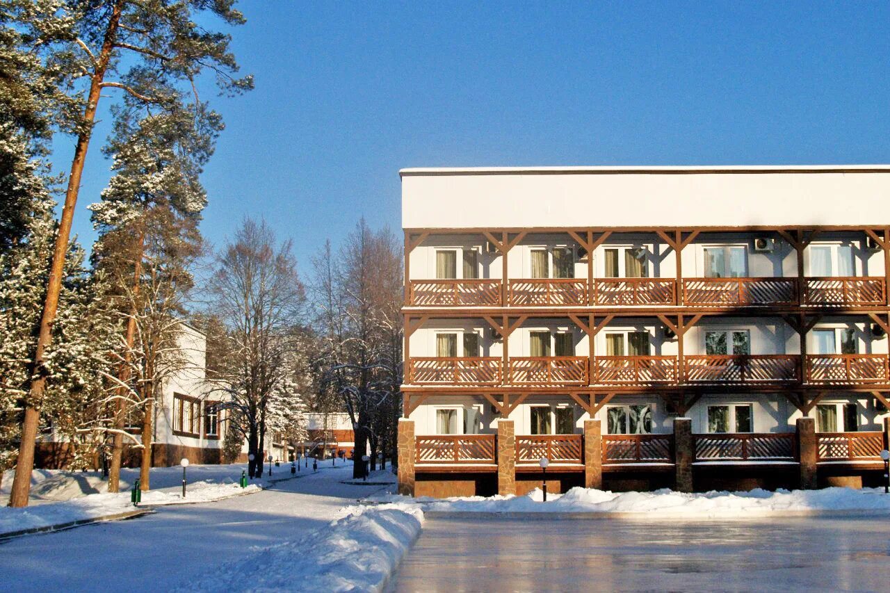 парк отель яхонты зимой. парк отель яхонты зимой. яхонты истра зимой. отель яхонты ногинск территория. яхонты ногинск зимой.