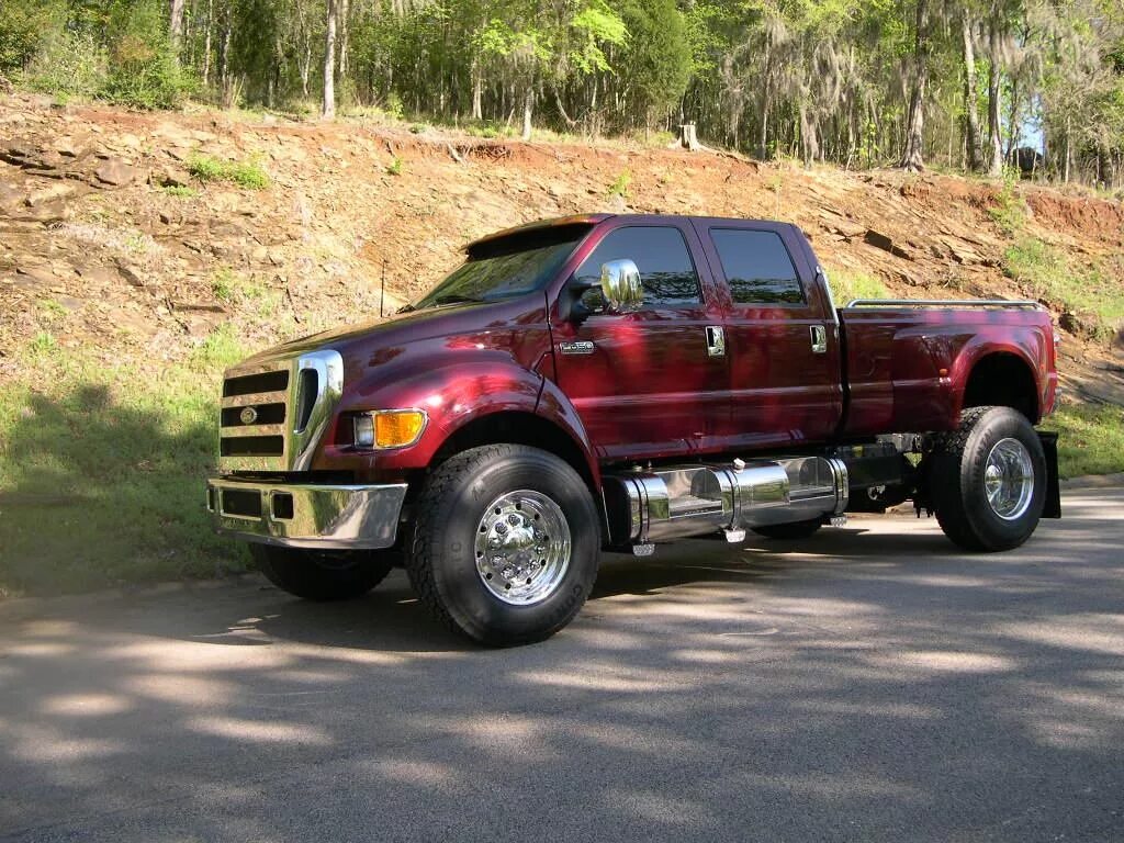Огромный пикап. Форд ф 650. форд пикап f650. форд экскурсион f 650. ford f-650 hyperion.