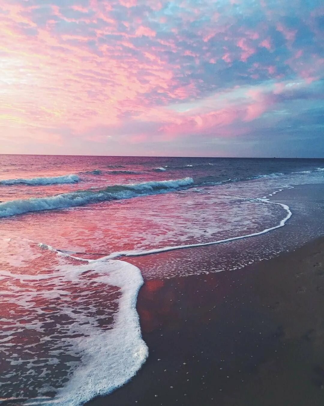 More fora. Море Эстетика. Красивое море. Розовый океан. Розовое море.