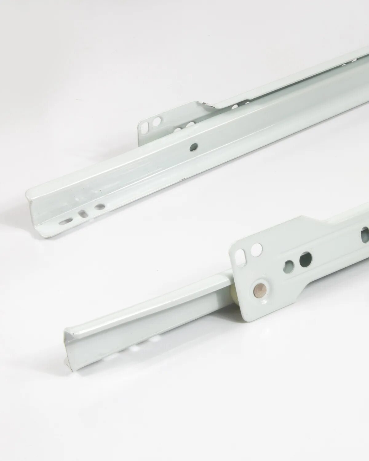 Шариковый направляющий 550мм. Направляющие шариковые 300мм h-45mm 45кг dtc. Направляющие шариковые fgv h45 l600 с доводчиком. Мебельные направляющие для ящиков. Направляющие 600.