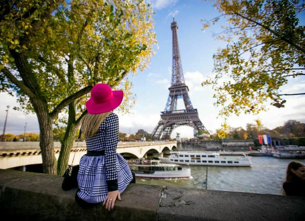 Фотосессия в париже. Эйфелева башня в Париже. Эйфелева башня в Париже фото. Красивая девушка в Париже.