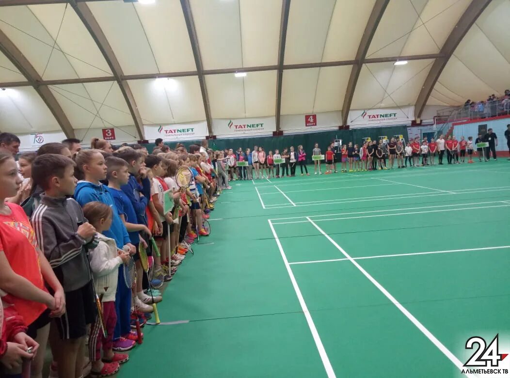 Tennis city. Хард теннис. Tennis city. Теннис сити турнир альметьевск. Открытый корт хард.