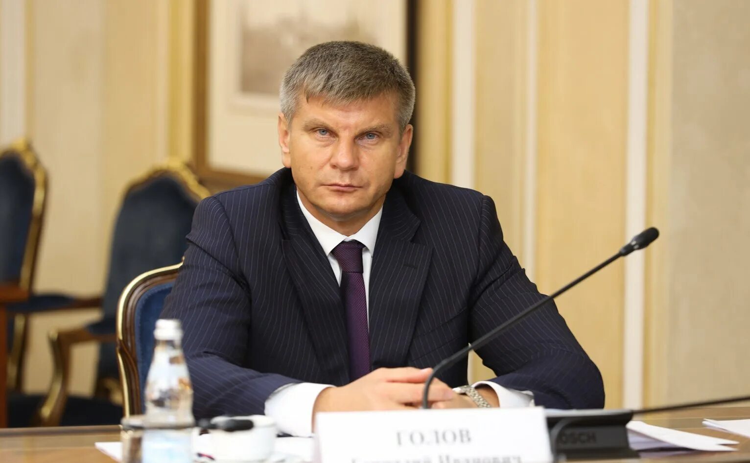 Голов геннадий иванович. Голов сенатор. Александр александрович аюшеев. Фрейзер эннинг. Голов сенатор.