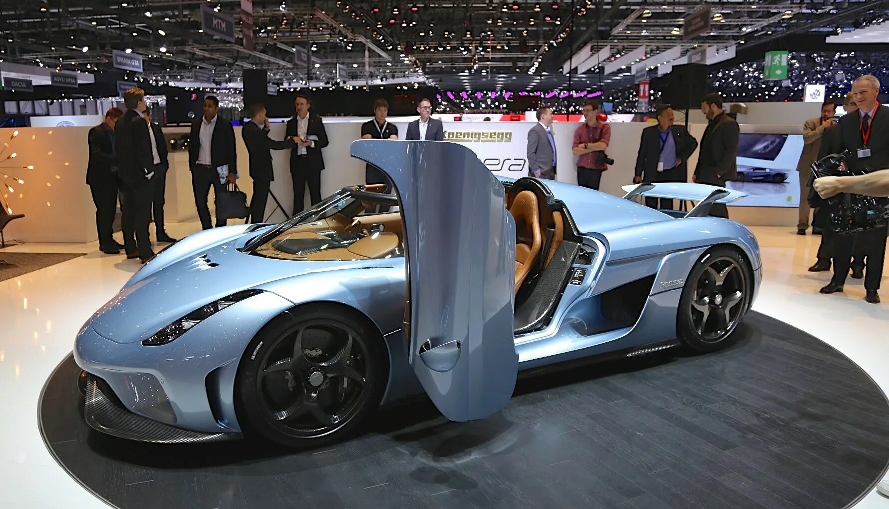 Самый дорогой машина в мире 2023. Кенигсегг Регера. Кенигсегг Regera 2017. Кёнигсегг Regera 2018. Koenigsegg Regera s.