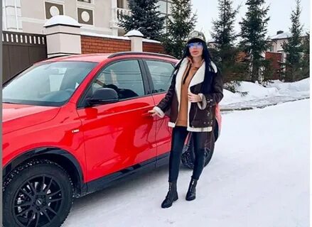 Девушка с урала блоггер