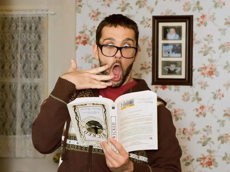 Tom started reading