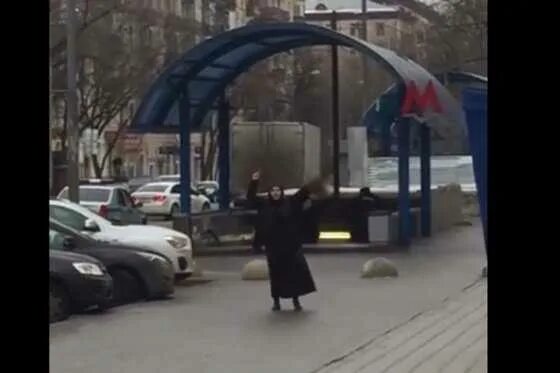 Октябрьское поле няня с головой ребенка. Няня обезглавившая ребенка в москве. Гульчехра бобокулова charlie. Няня гюльчехра бобокулова. Мужчина с головой ребенка.