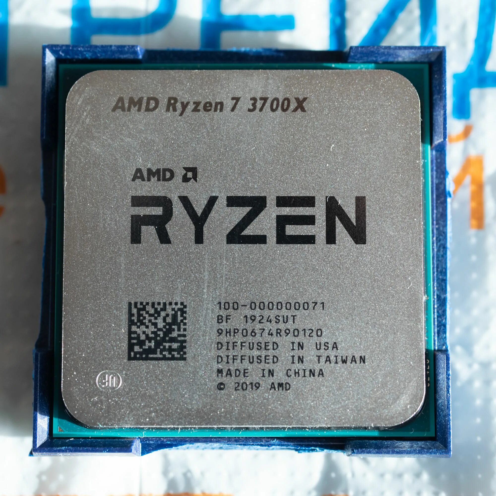 AMD Ryzen 7 3700x. Процессор AMD Ryzen 7 3700x am4 OEM. Процессор AMD Ryzen 7 Pro 3700 OEM. Процессор AMD Ryzen 7 3700x Box. Amd ryzen 5600 6 core processor