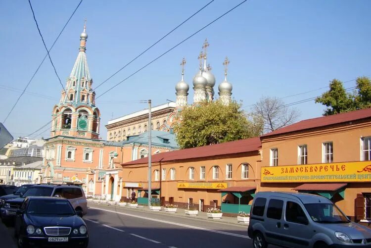 Полянка большая якиманка. Храм Григория Неокесарийского на полянке. Нижний ярус колокольни. Церковь Григория Неокесарийского. Моква район Замоскворечье ул большая Полянка. Якиманка Центральный.