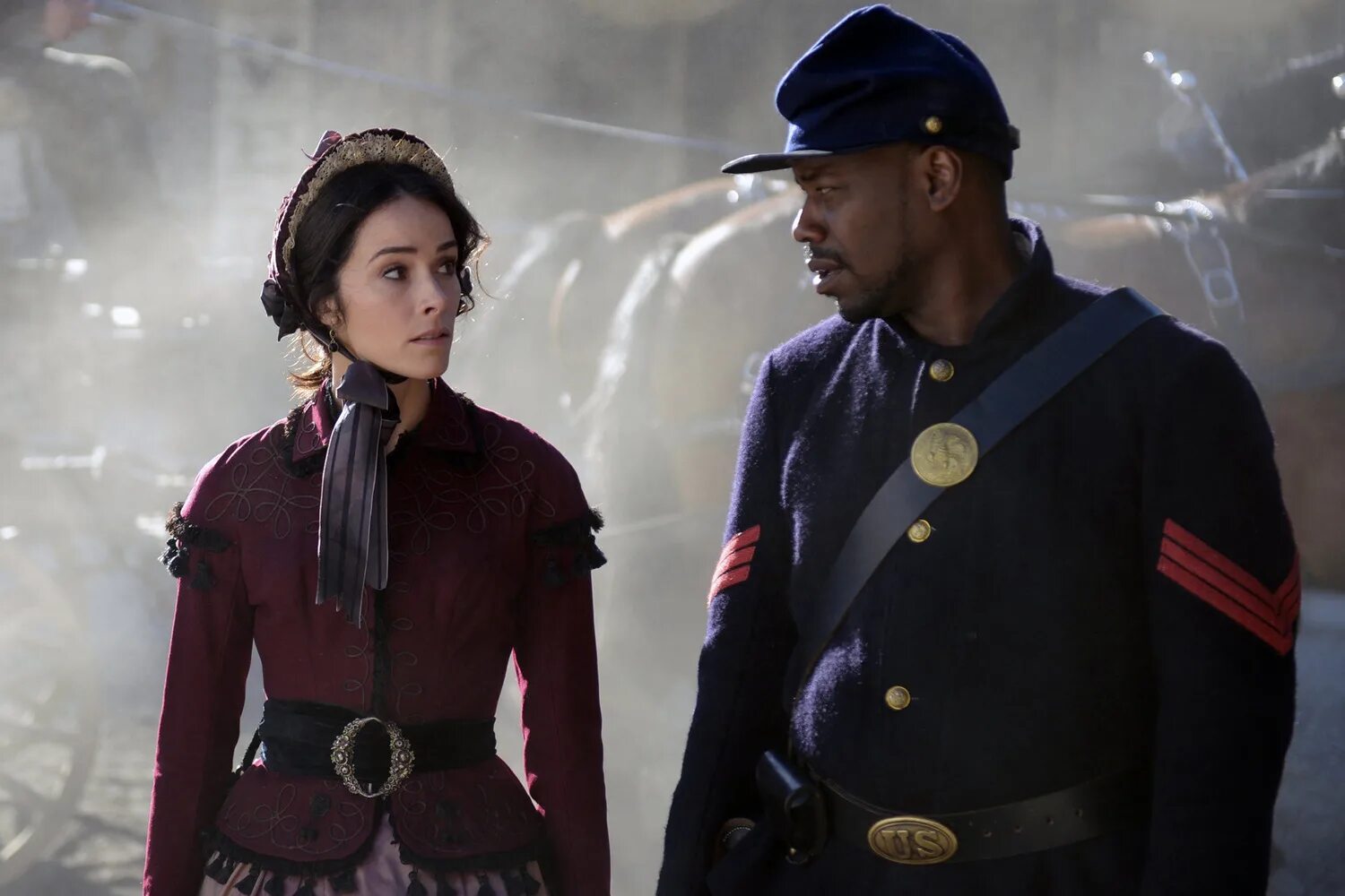 Движение вне времени. Вне времени (сериал 2016 – 2017). вне времени (timeless). вне времени фильм 2016. вне времени фильм 2018.