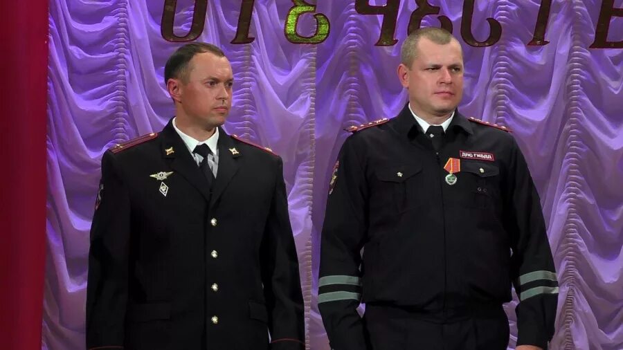 Начальник отдела мвд веселовского района. Омвд донецкое. Полиция усть-донецкого района. Вручение паспортов. Мвд целинского района ростовской области.