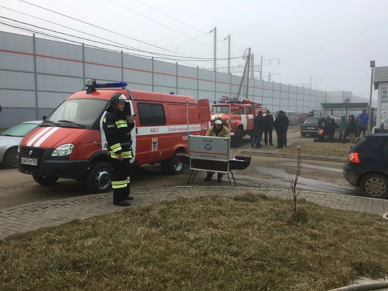 Сальск происшествия. Пожар в Сальске. Сальск пожарные. Сальск Бригадный дом.