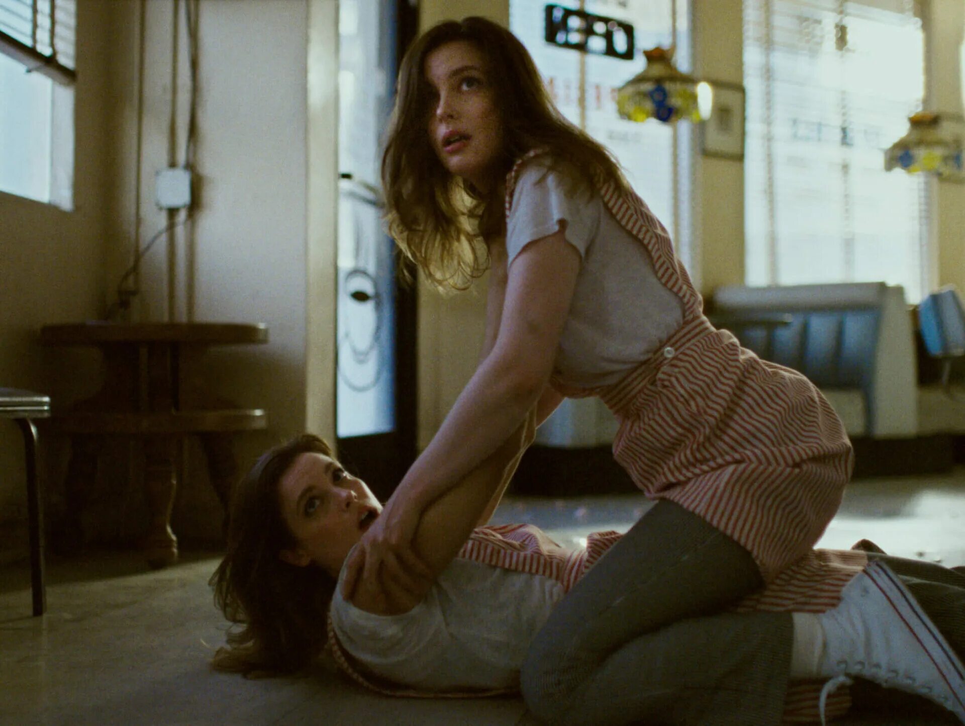 He called her jane. «Семь лиц Джейн» / the Seven faces of Jane (2022). Джейн фонда 2023. Семь лиц Джейн фильм 2022. Гиллиан Джейкобс 18.