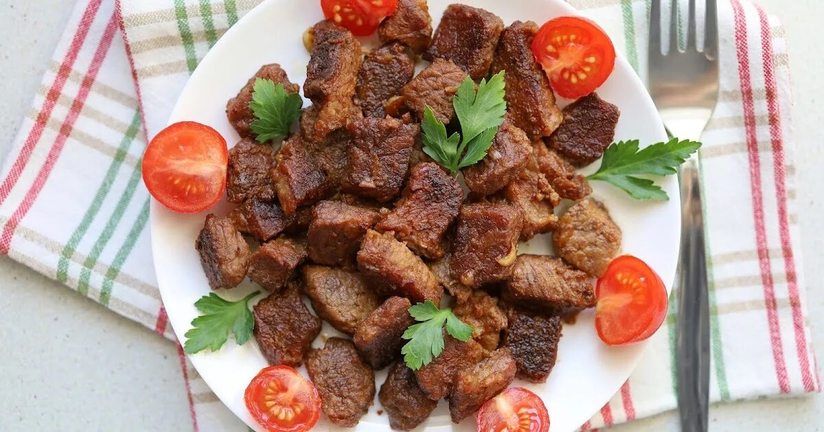 Мясо по кремлевски. Говядина по кремлевски. Говядина по-Кремлёвски вкуснейшее. Говядина по-Кремлёвски вкуснейшее мясо.