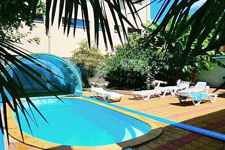 Свердлова 47 адлер гостевой дом. Сниму дом в адлере без посредников. 65 лет победы 3 адлер. Адлер частный сектор. Адлер коттедж у моря.