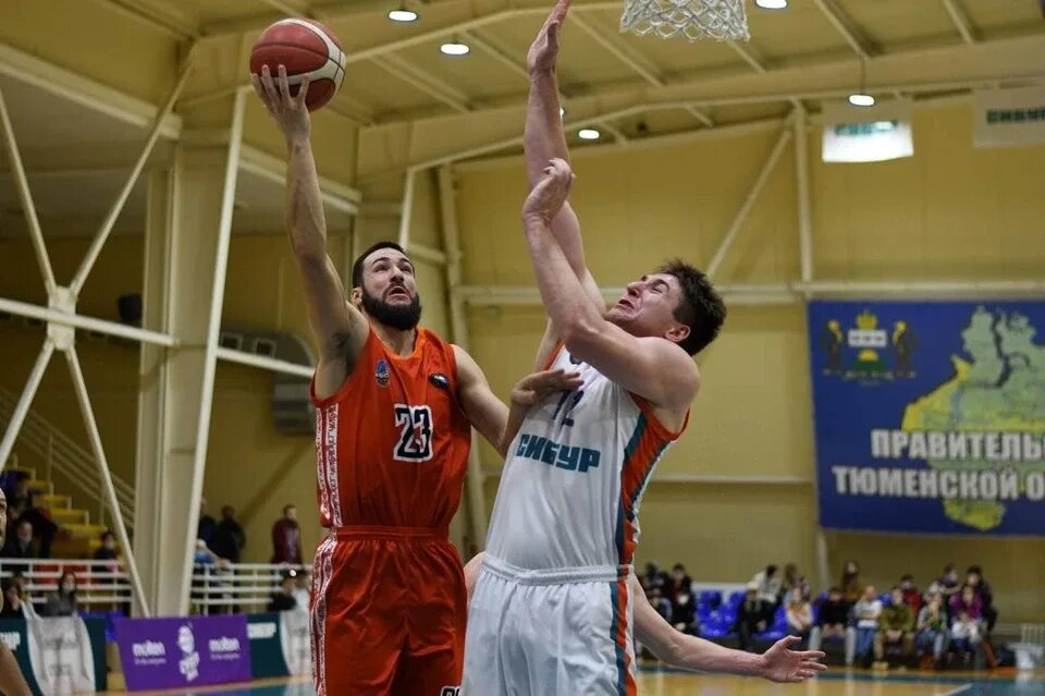 Челябинский баскетбол. Олимп челябинск баскетбол 2009. Фото баскетбольный клуб. Баскетбольная команда челбаскет. Дворец спорта трибуны.