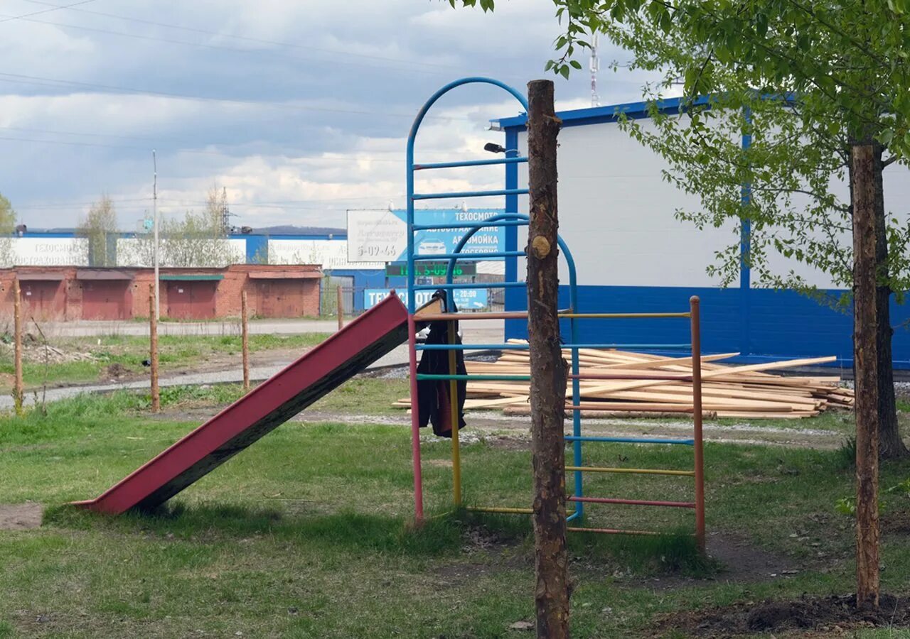 Резиновое покрытие для спортплощадок. Резиновое покрытие для спортивных площадок. Графит площадка. Спортплощадка в черкизовском парке. Armprotect pl100.