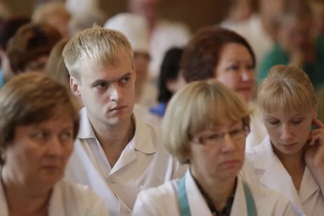 Псковская городская больница Псков. Псковская городская поликлиника 3. Псковская городская больница главный врач. Врачи Псковской городской больницы. Врачи 3 поликлиники псков