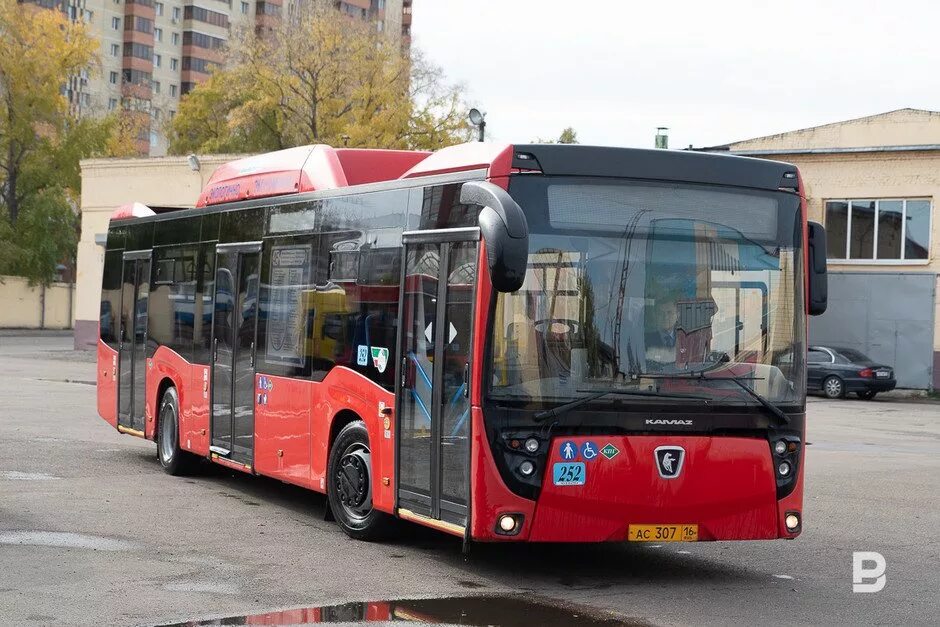 Когда приедет автобус казань. Автобус Казань. Казанские автобусы. 1 Автобус Казань. Новые автобусы Казань.