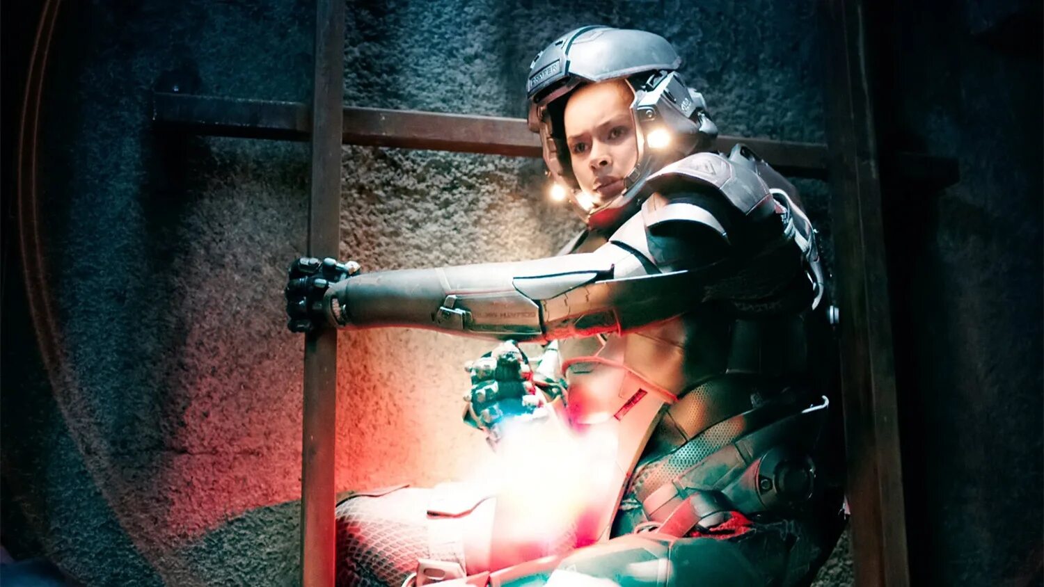 Пространство 3. Пространство 3. Эймос пространство. Драммер экспансия. Уэс чэтэм пространство.